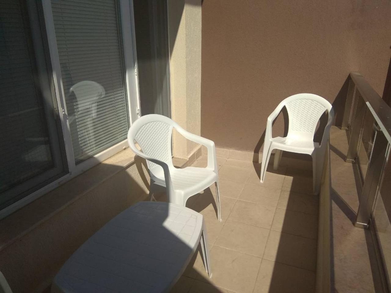 Private Apartment In Faith - ラヴダ エクステリア 写真