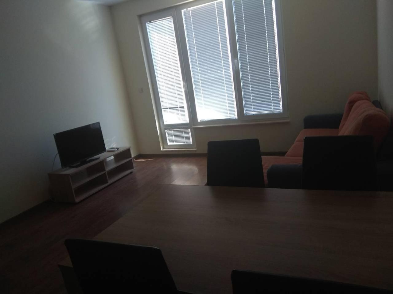 Private Apartment In Faith - ラヴダ エクステリア 写真